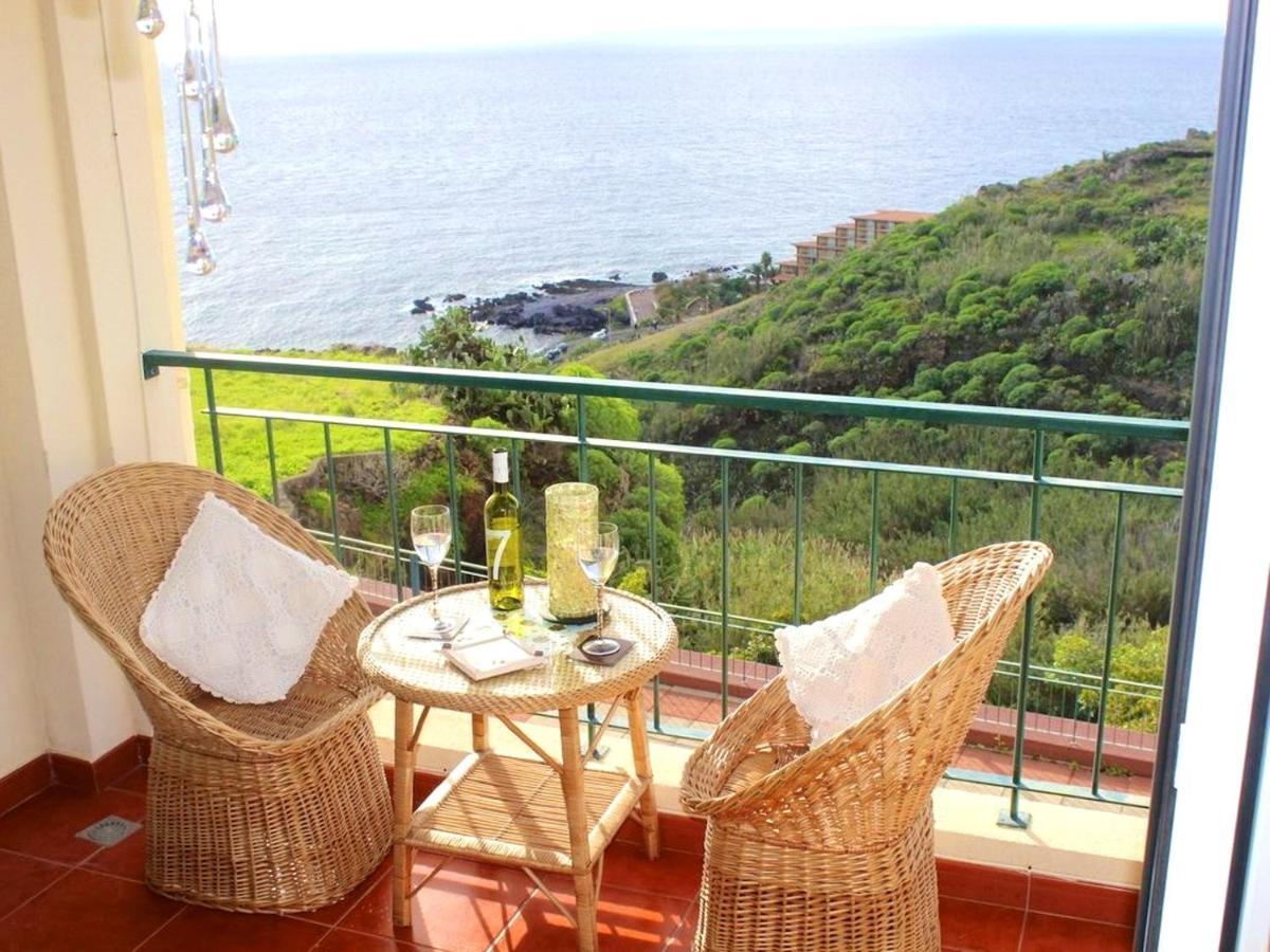 2 Bedrooms Appartement At Canico 200 M Away From The Beach With Sea View Furnished Balcony And Wifi Ngoại thất bức ảnh